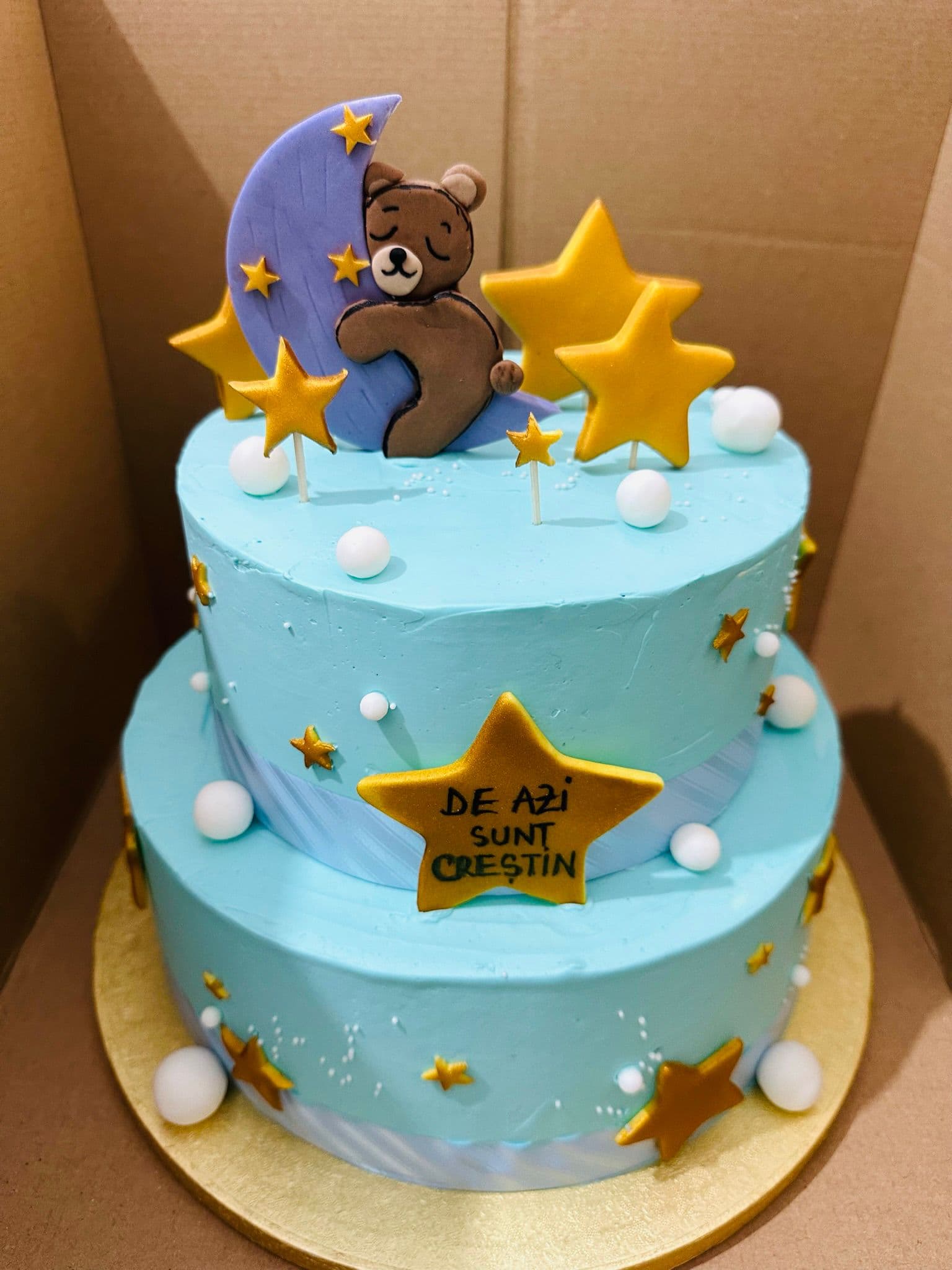 Tort de botez