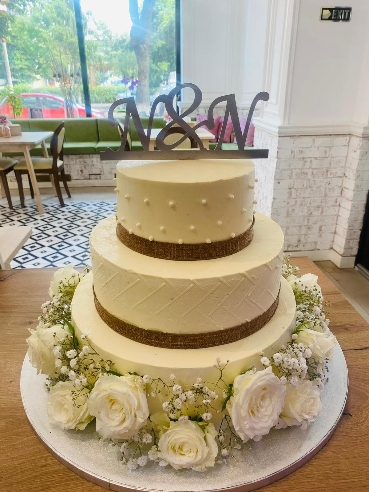 Tort de nuntă elegant