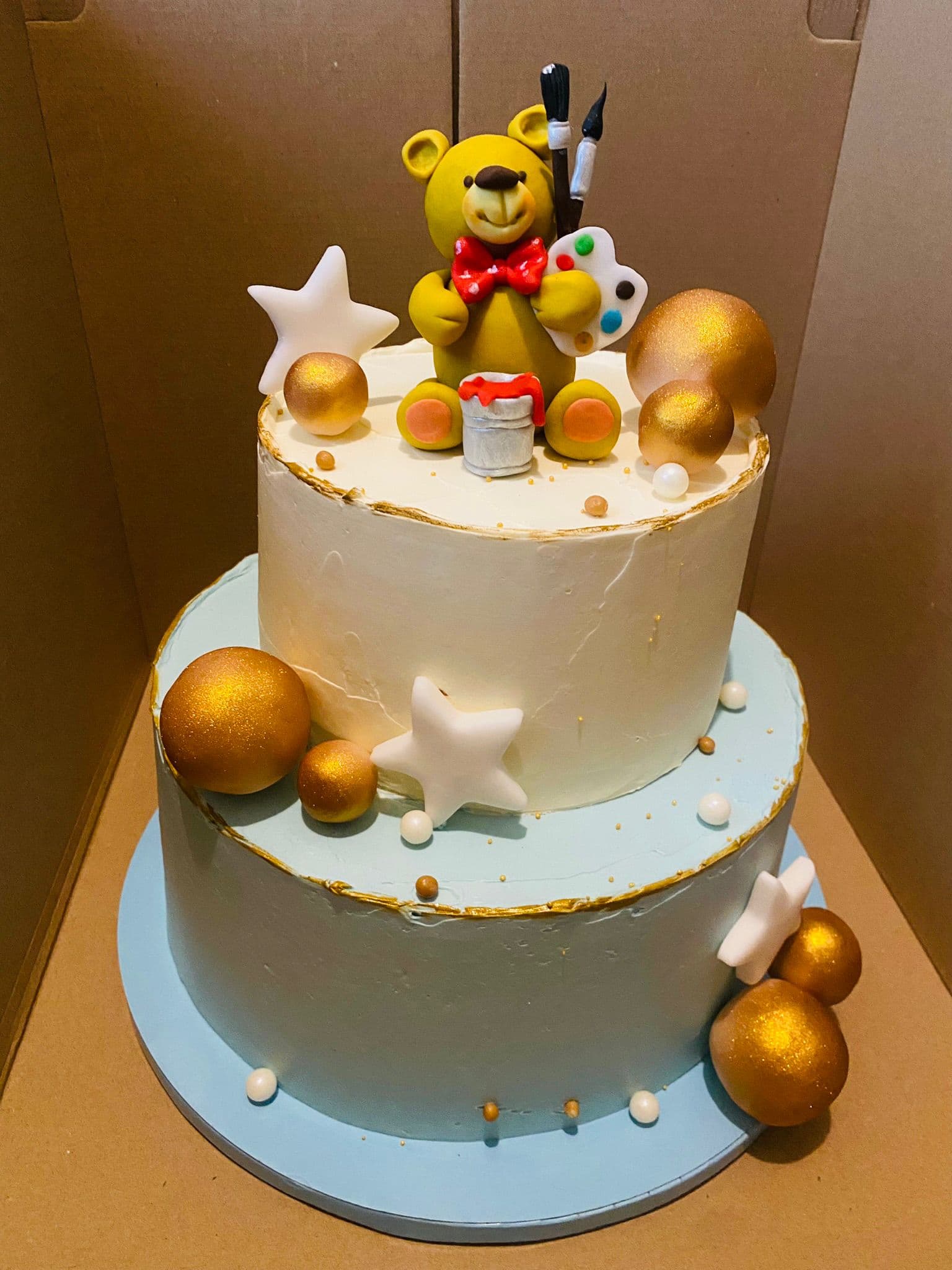 Tort botez delicat