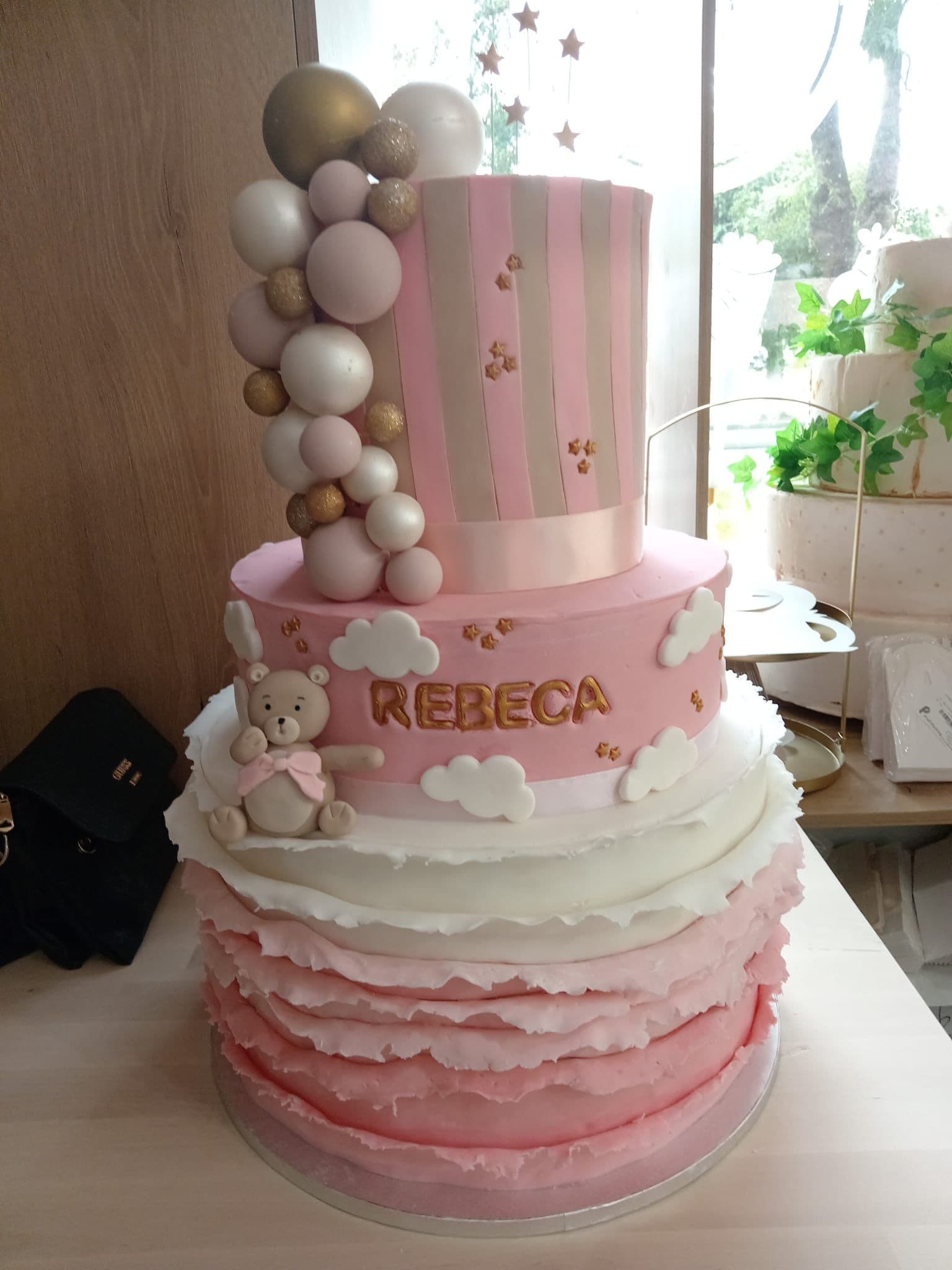 Tort de botez 32
