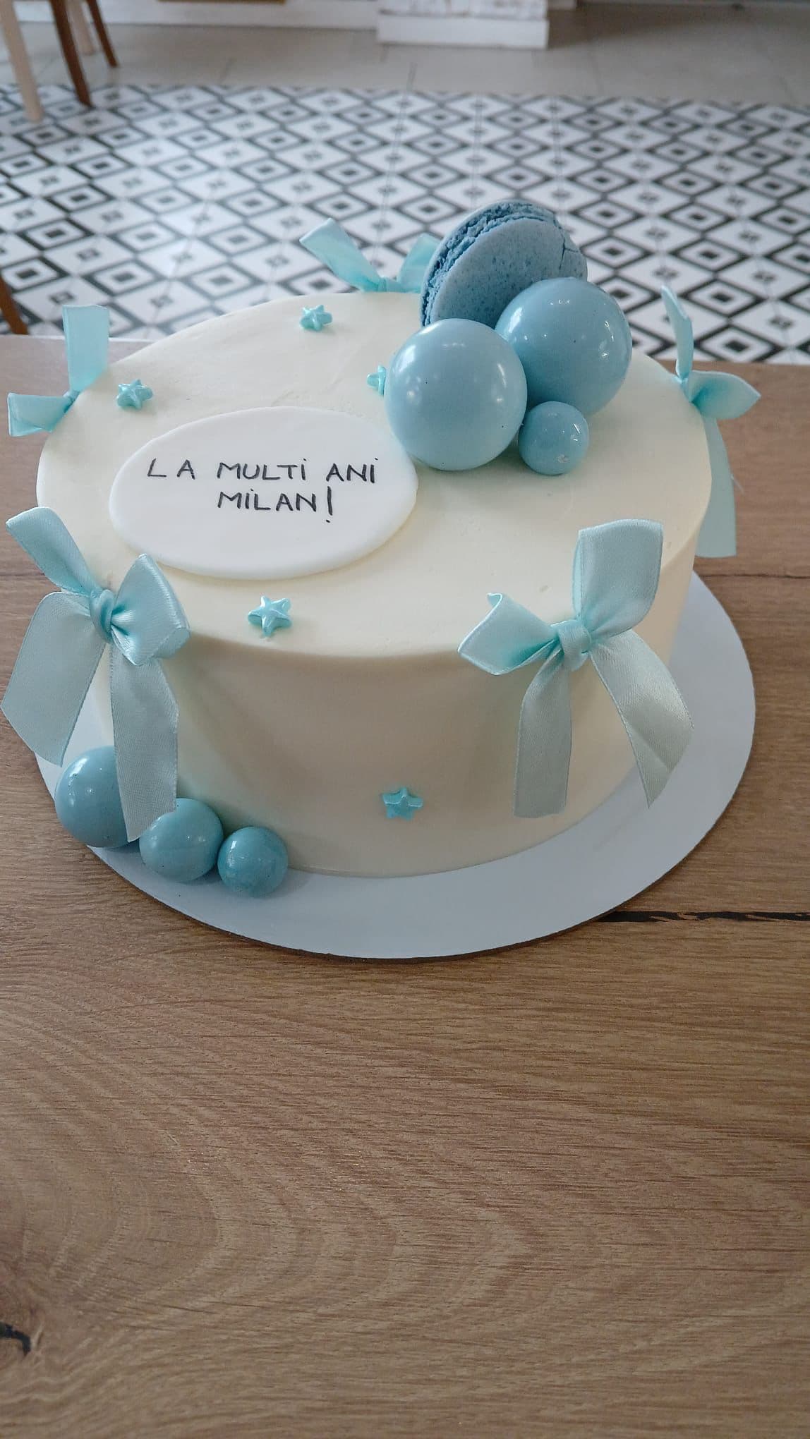 Tort de botez 83