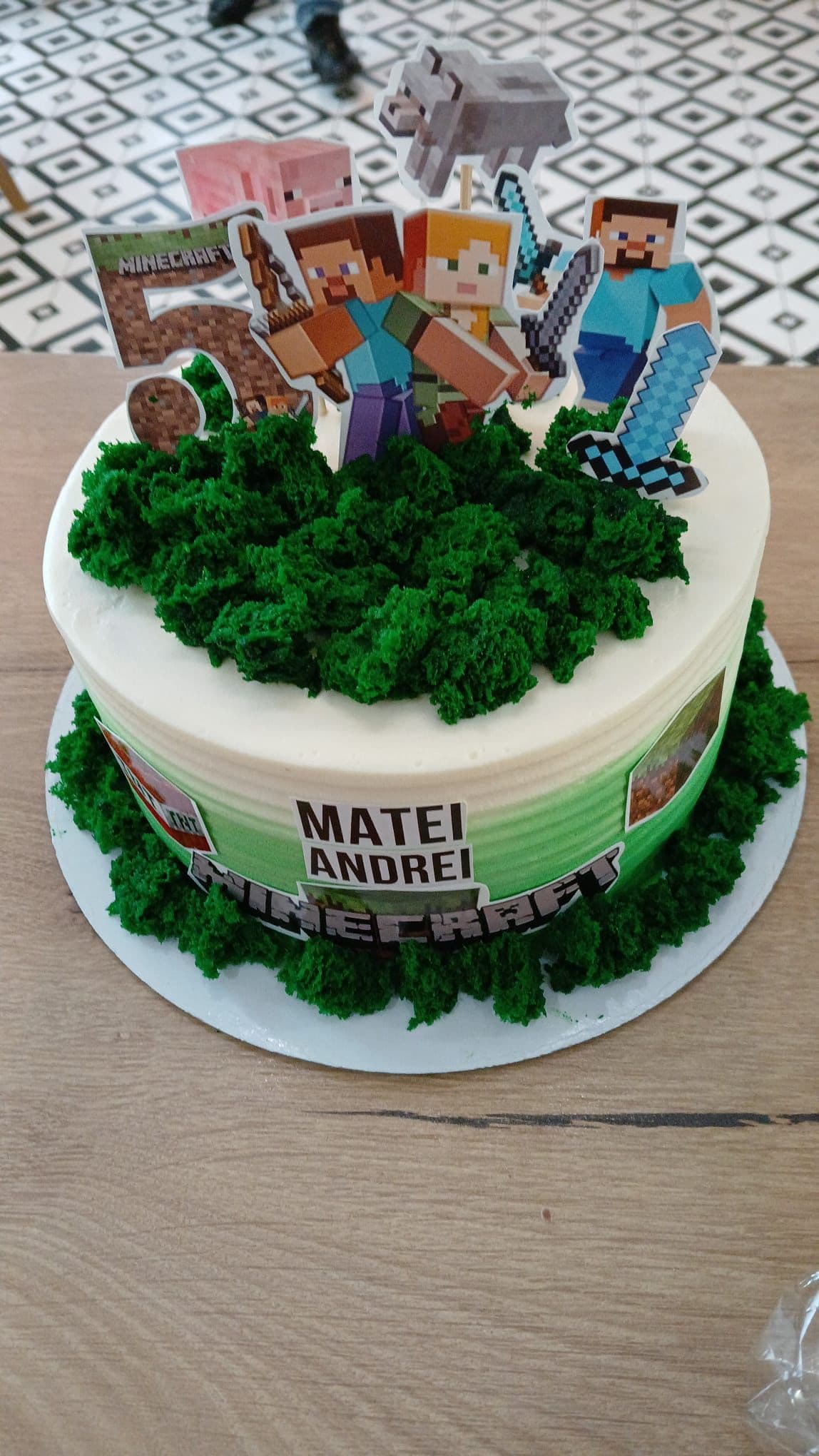 Tort aniversare 127