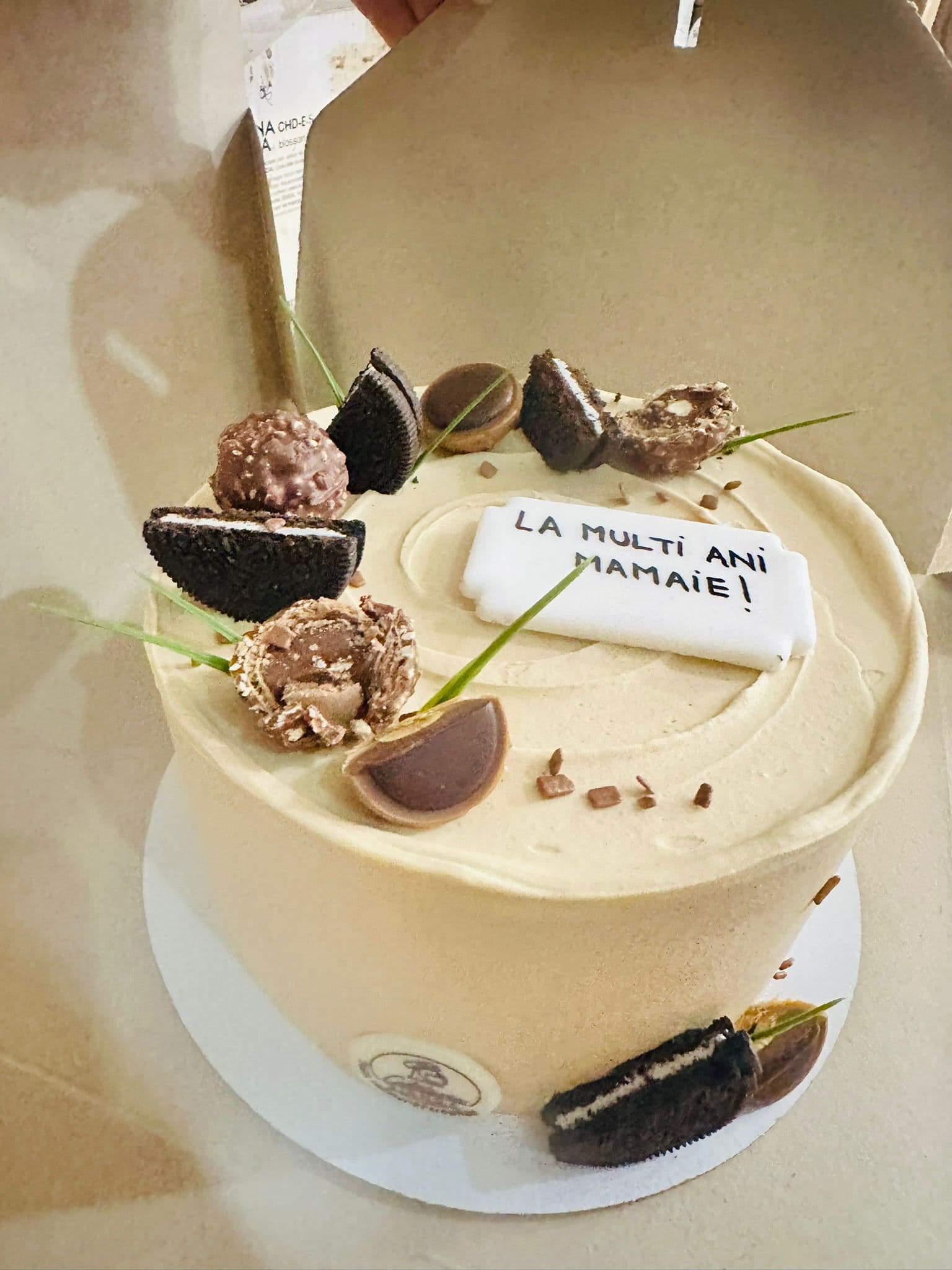 Tort aniversare 137