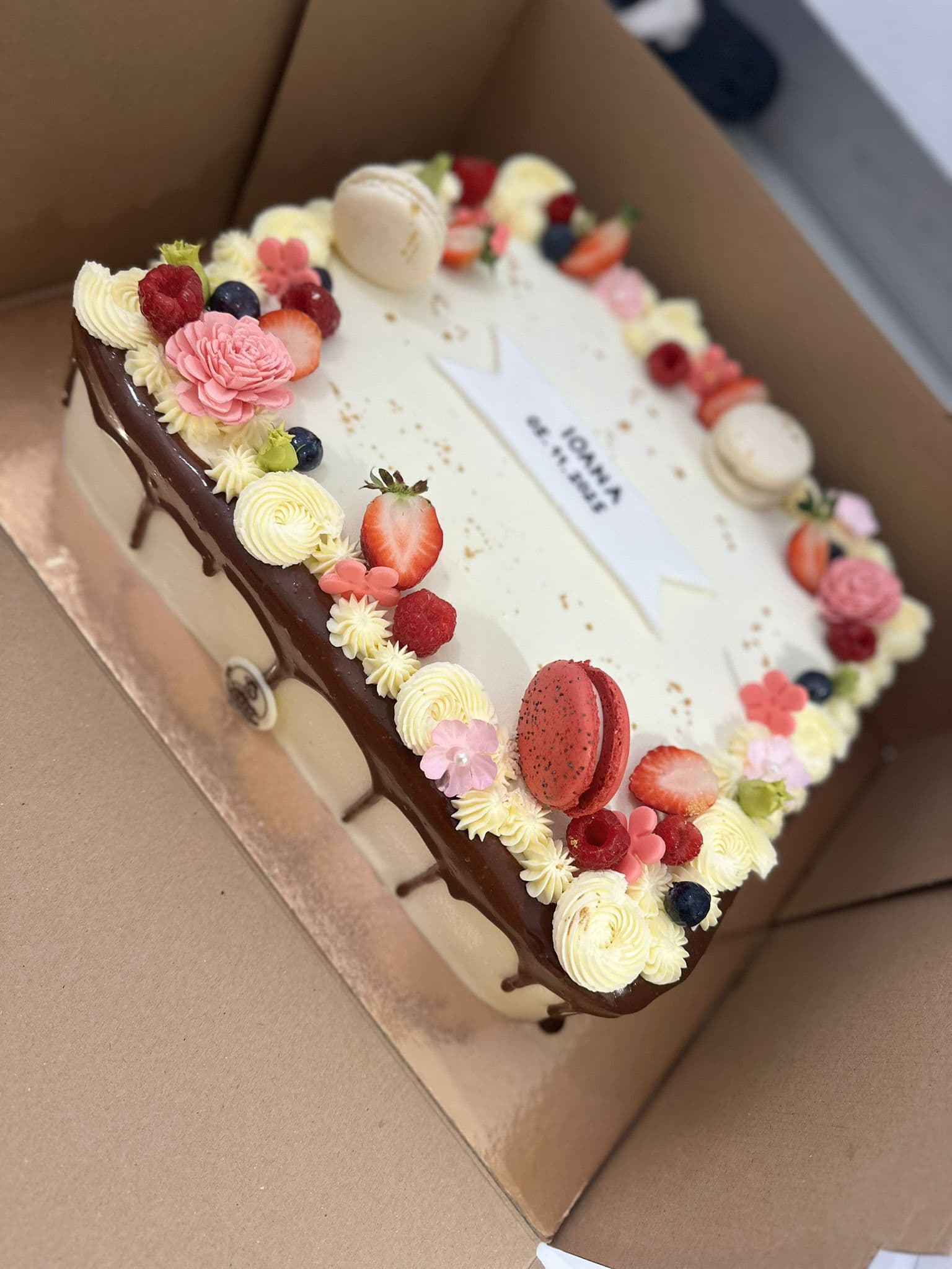 Tort aniversare 138