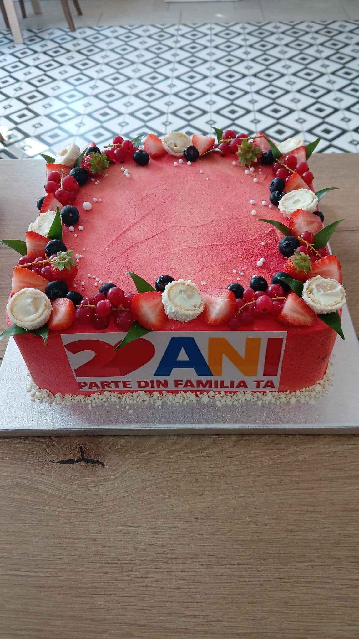 Tort aniversare 167