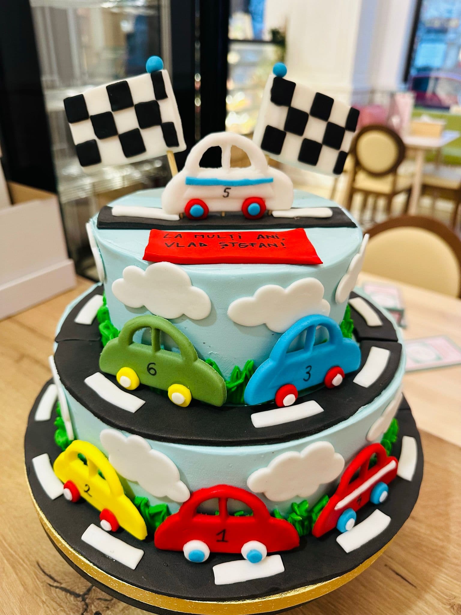 Tort aniversare 33