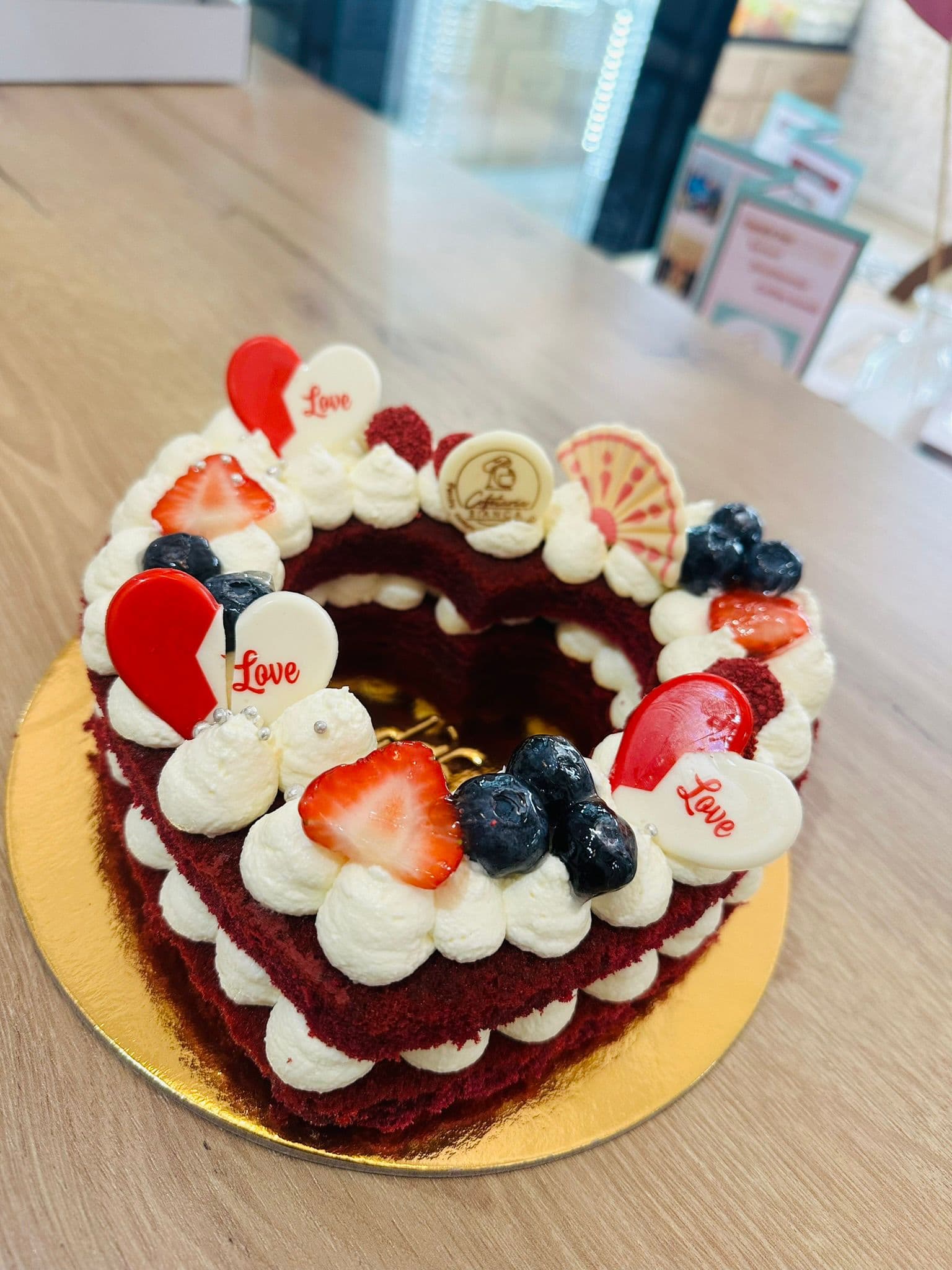 Tort aniversare 54