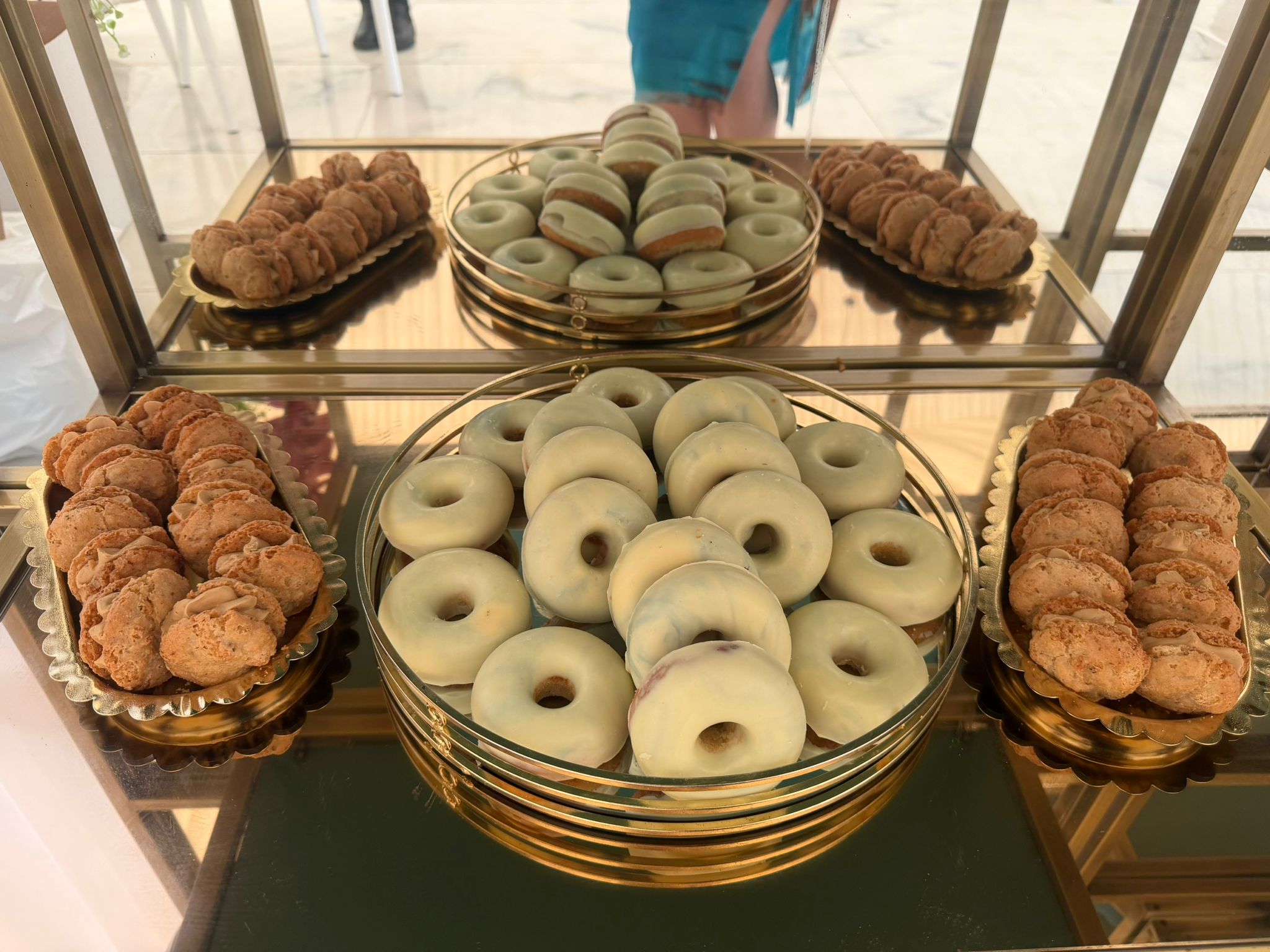 Prăjituri mini pentru candy bar